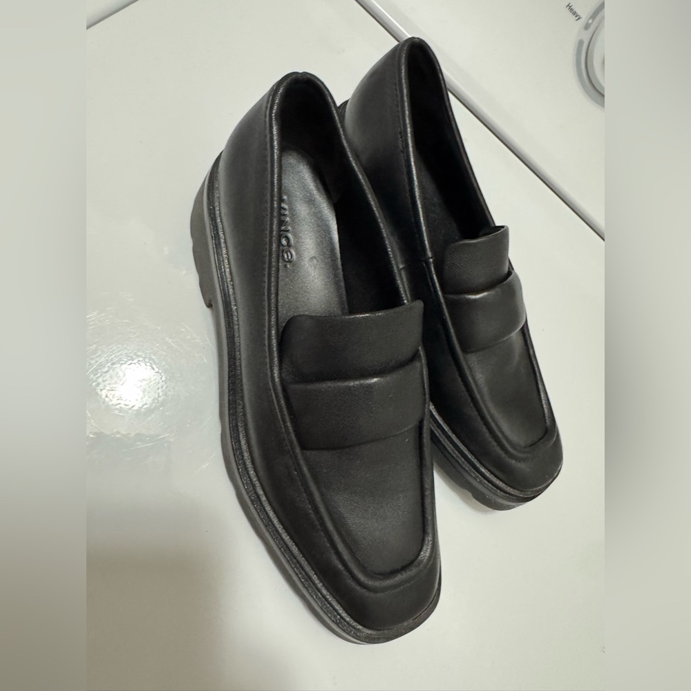 NWOT VINCE Apron Toe Leather Loafer - Picture 3 of 6